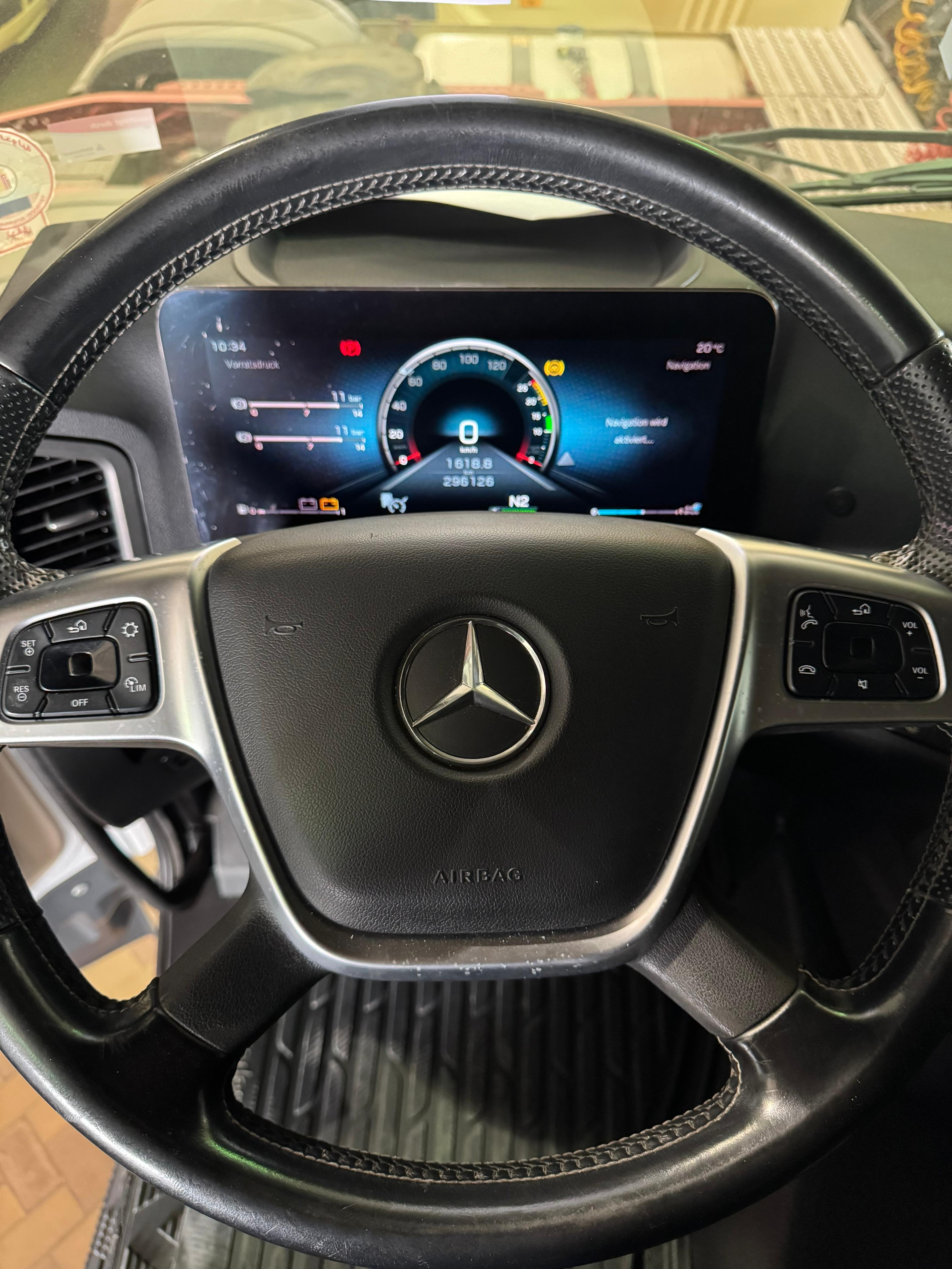 صورة Mercedes-Benz Actros1836