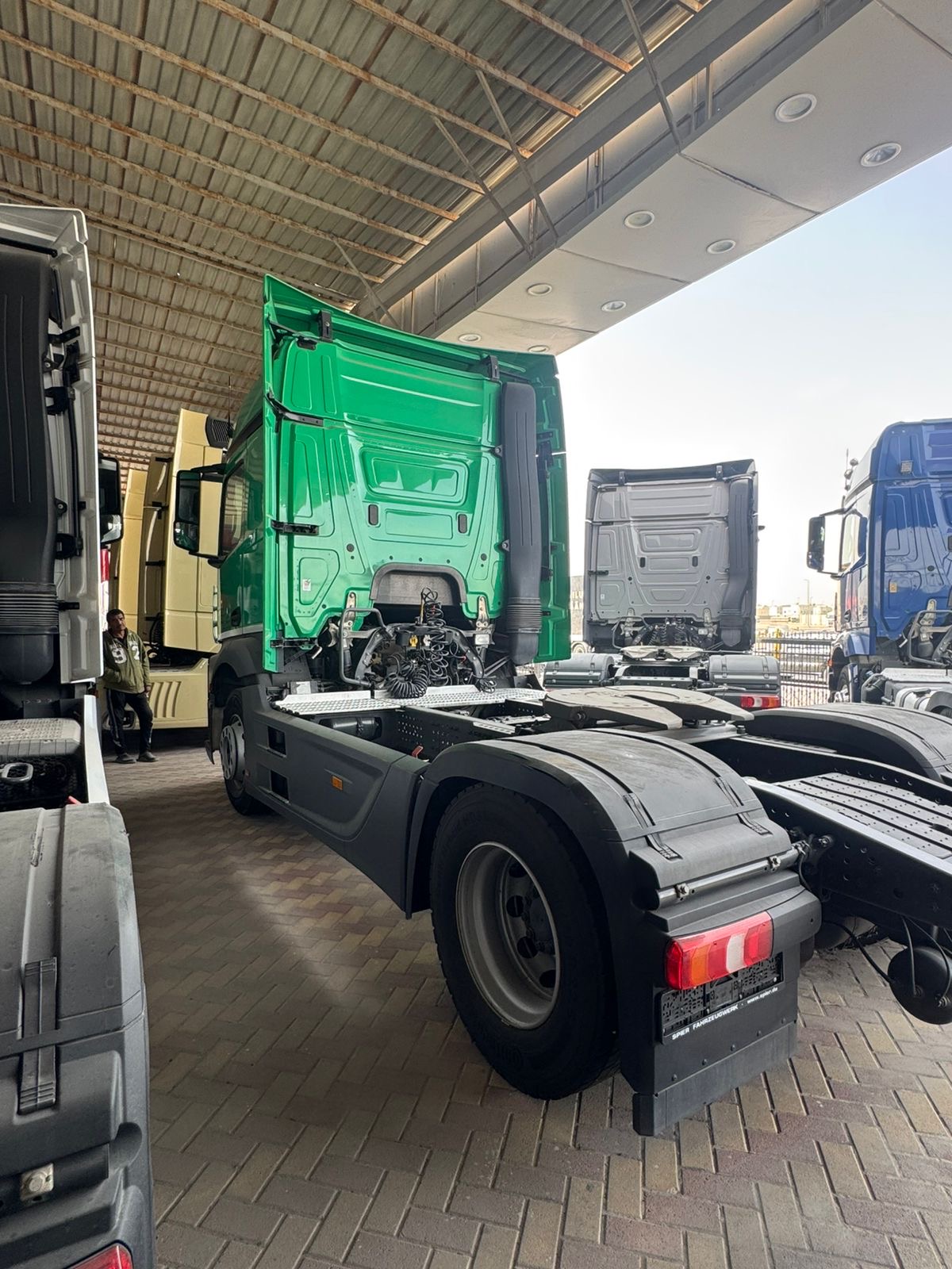 صورة Mercedes-Benz Actros1836