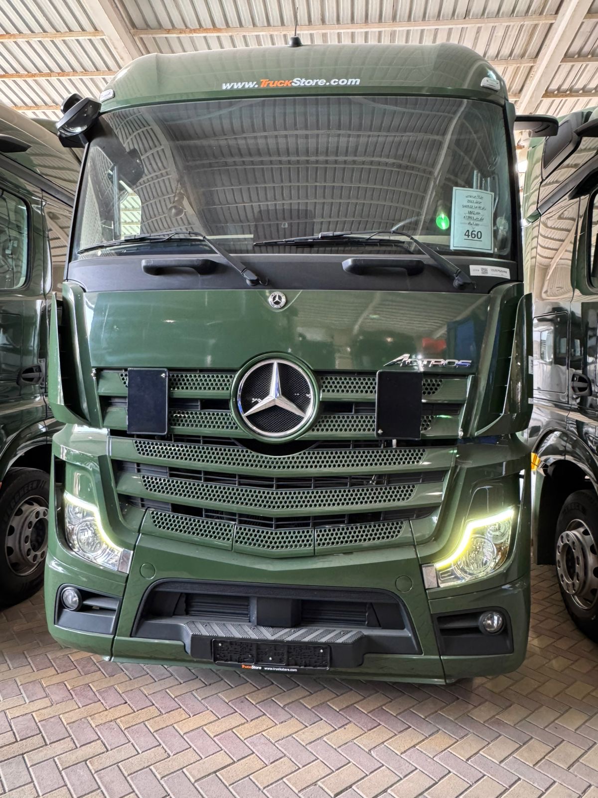 صورة Mercedes-Benz Actros 1842