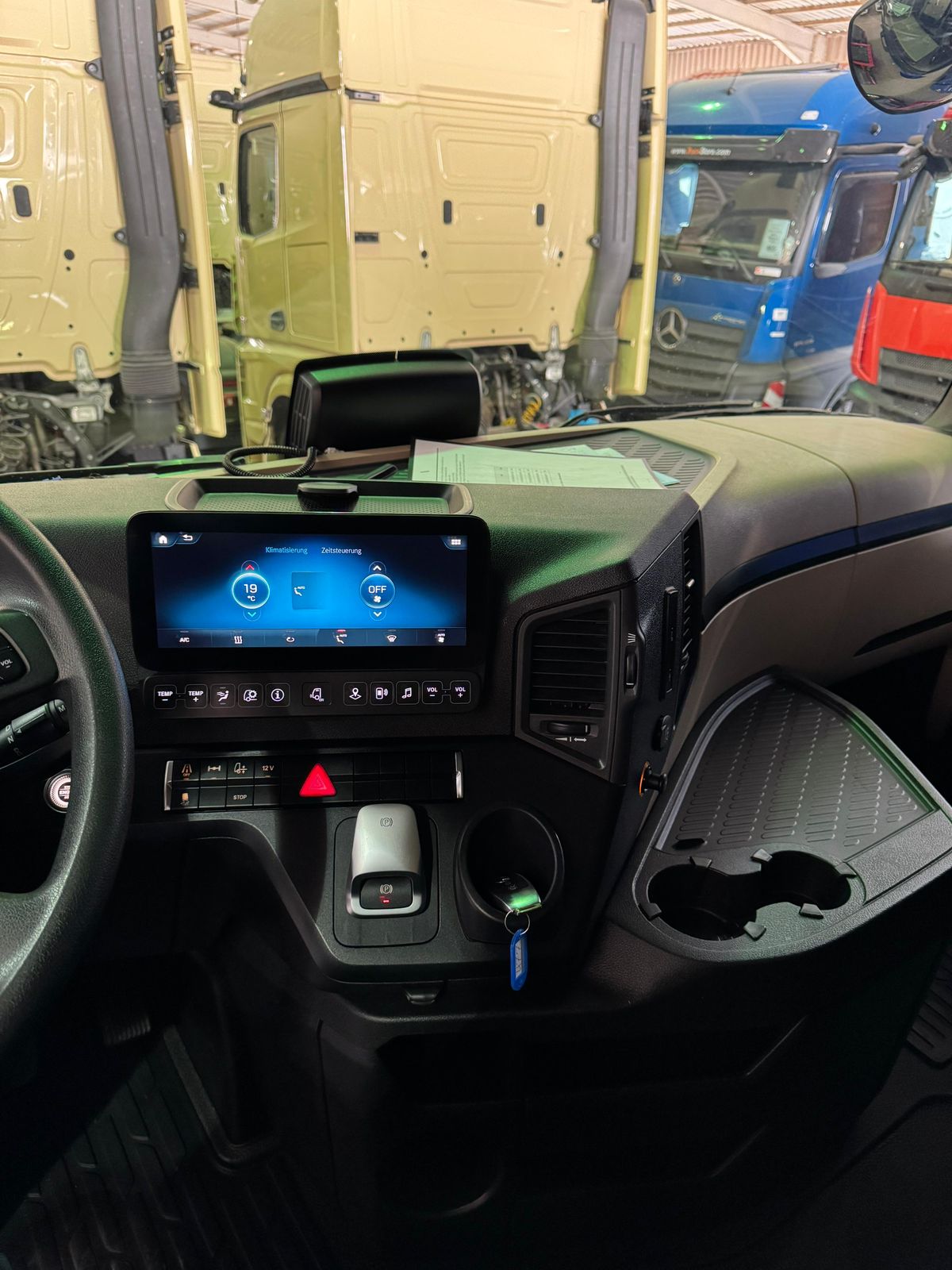 صورة Mercedes-Benz Actros 1845