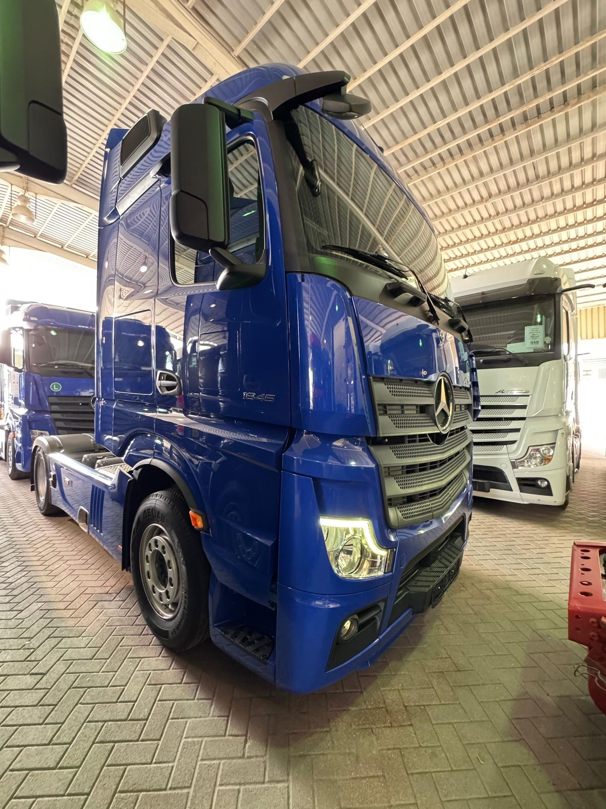 Mercedes-Benz Actros 1845