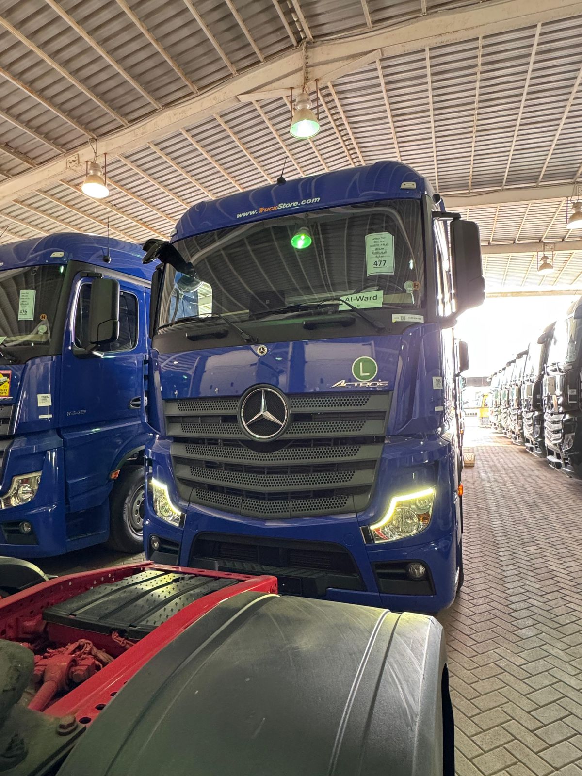 صورة Mercedes-Benz Actros 1845